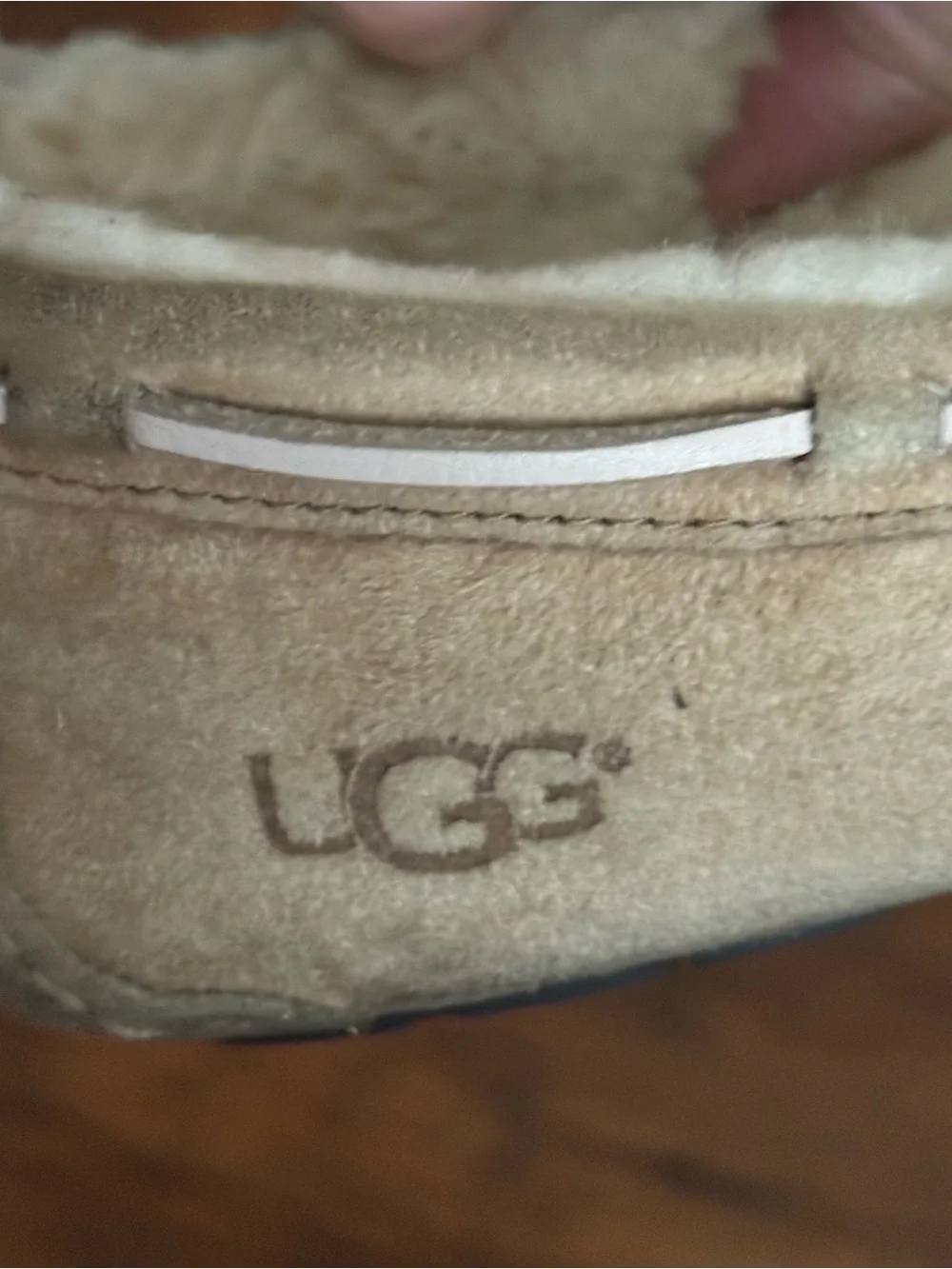 Men’s UGG‎ Dakota Moccasin Slippers Size 12 Tan Suede Shearling Lined Loafers